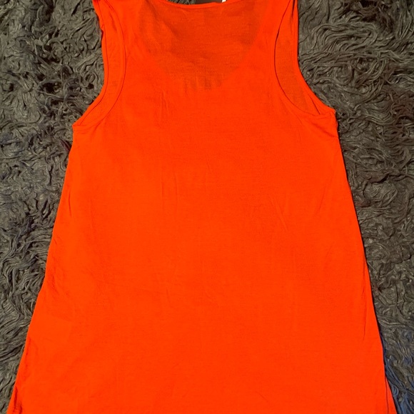 Worn and washed once, not my colorFashion Star Show 🏳️‍🌈 Tank by Kara Laricks - Picture 4 of 8